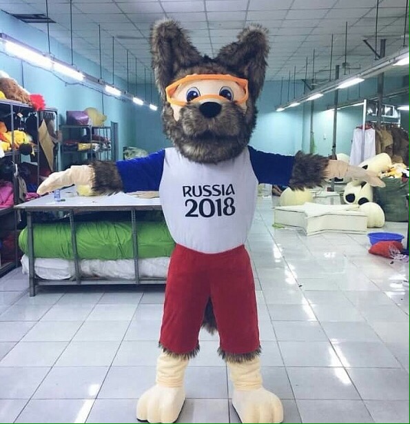 cho thuê đồ mascot mascot chó sói tphcm (linh vật world cup 2018)
